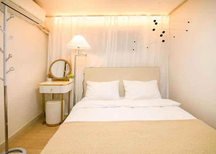 소담스테이2 ,seokchon Lake,jamsil Tower,seokchon Gobun Station Apartment