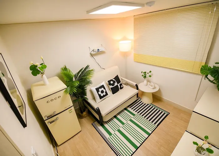 Apartment 소담스테이2 ,seokchon Lake,jamsil Tower,seokchon Gobun Station