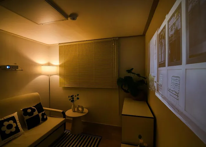 소담스테이2 ,seokchon Lake,jamsil Tower,seokchon Gobun Station Apartment *